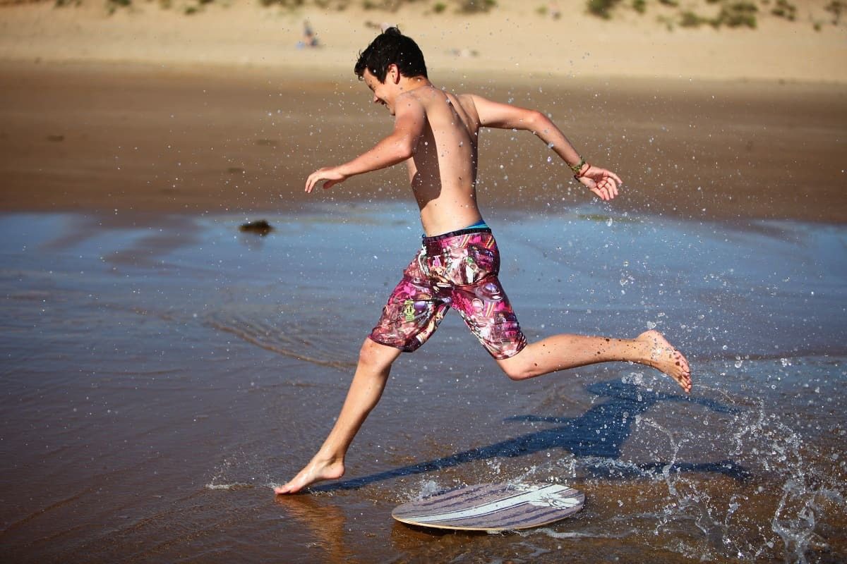 Best Skimboards for Beginners - watersporthq.com